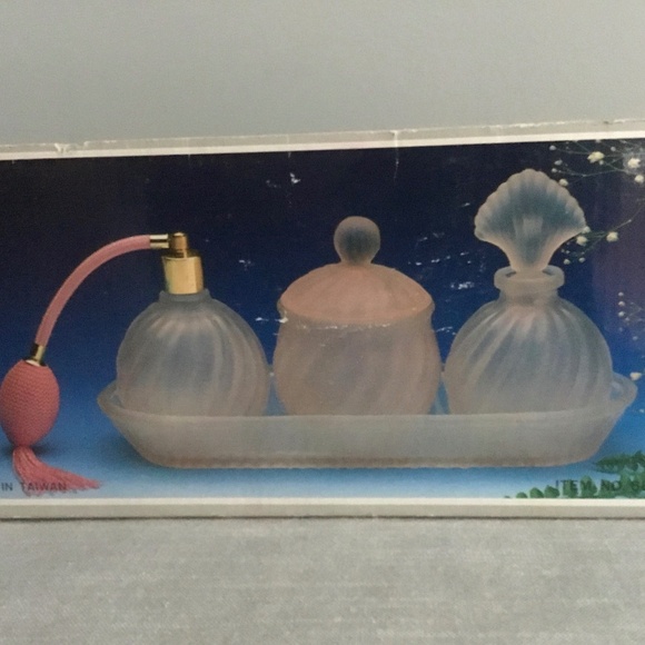 Shabby chic pink frosted swirl glass perfume vanity tray NEW vintage 1970’s - Picture 4 of 5